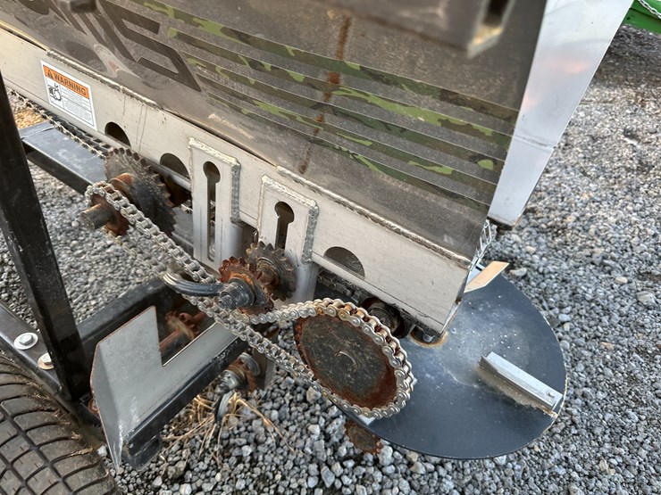 #32844-•-adams-ge-1000-fertilizer-wagon-s/n:-gel2063-image-13