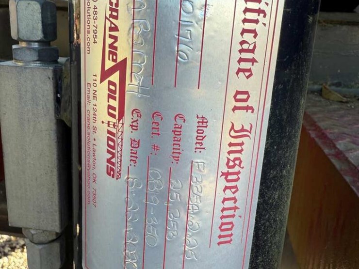 2015-john-deere-4045hf285-image-23