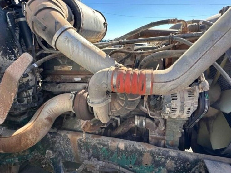 1996-freightliner-bobtail-water-truck-image-49