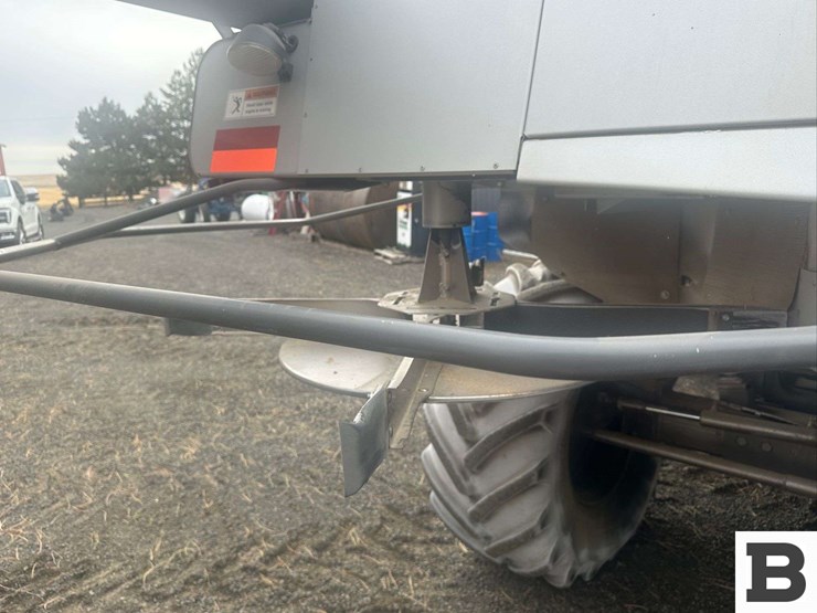 2008-gleaner-r75-image-36