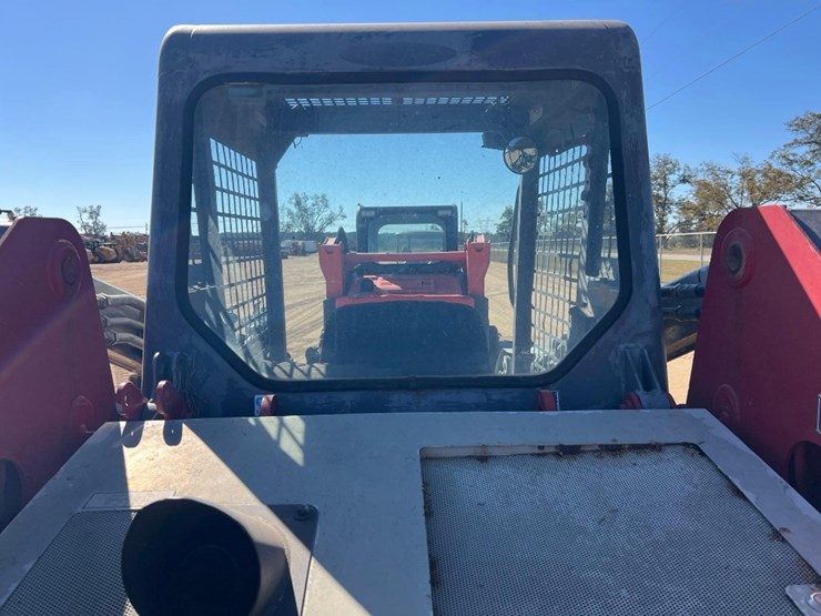 2012-takeuchi-tl230-image-19