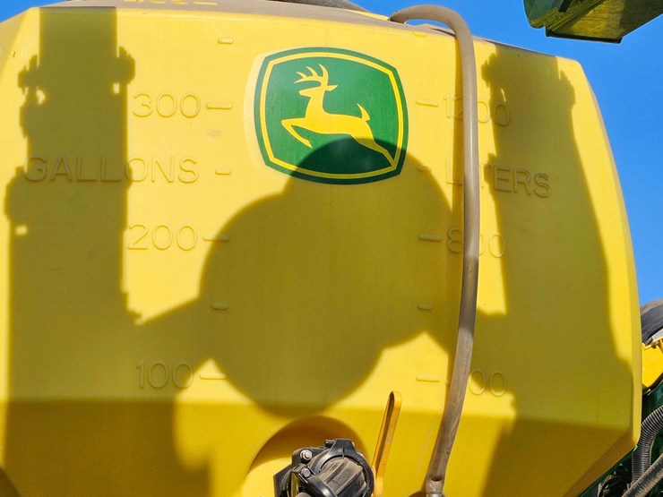 2024-john-deere-1795-image-28