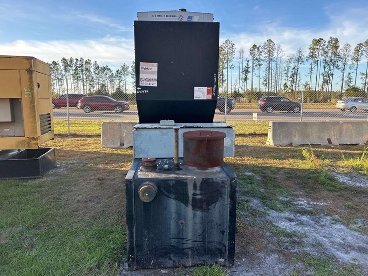 2005-detroit-diesel-100dsejb-138kva-3-phase-diesel-generator-image-19