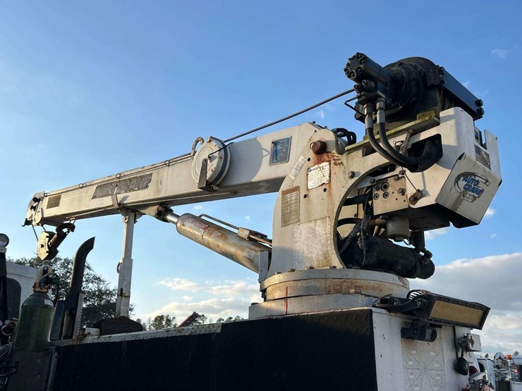 2011-international-workstar-7400-image-15