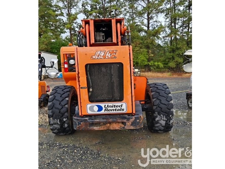 2016-sky-trak-8042-image-3