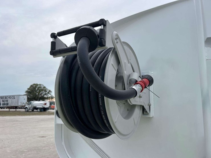 2018-international-durastar-4300-image-20