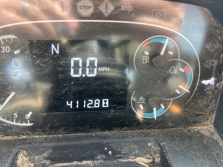 john-deere-6135e-image-14