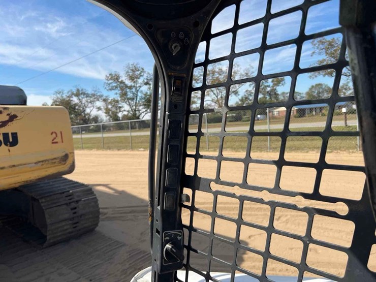 2017-bobcat-s770-image-26