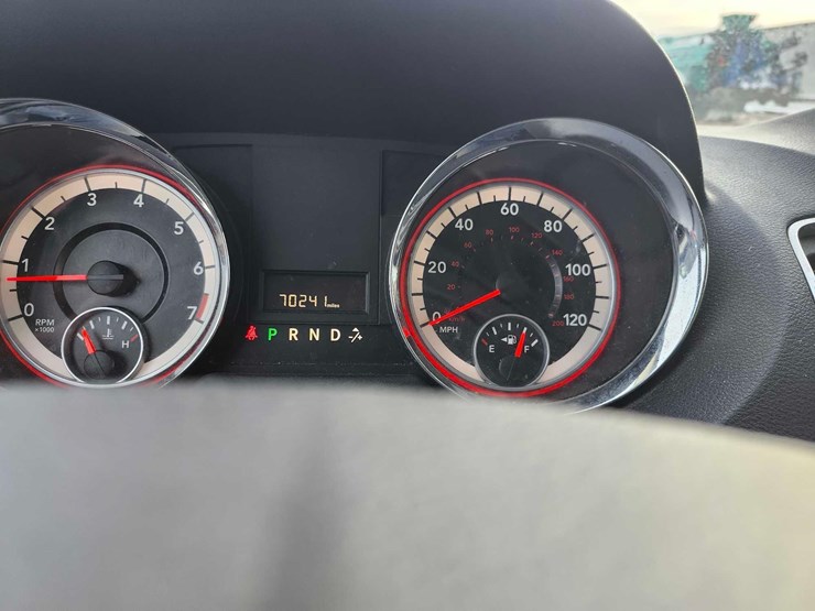 2015-dodge-grand-caravan-sxt-image-29