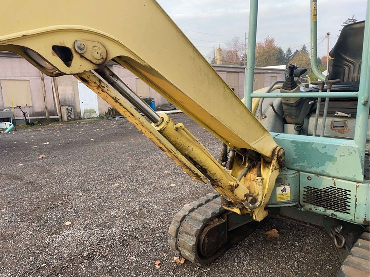 yanmar-vio35-image-5