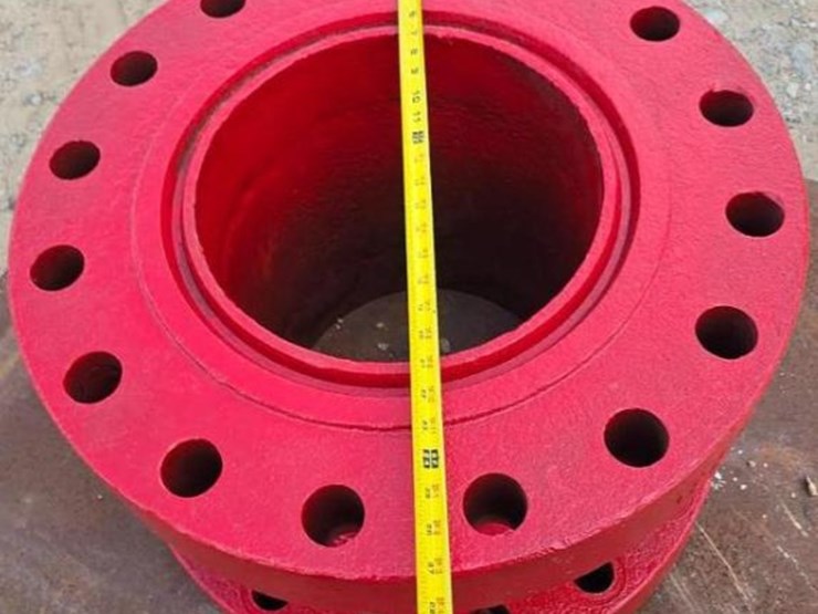 13-5/8"-x-1'6"-wellhead-spacer-spool-image-2