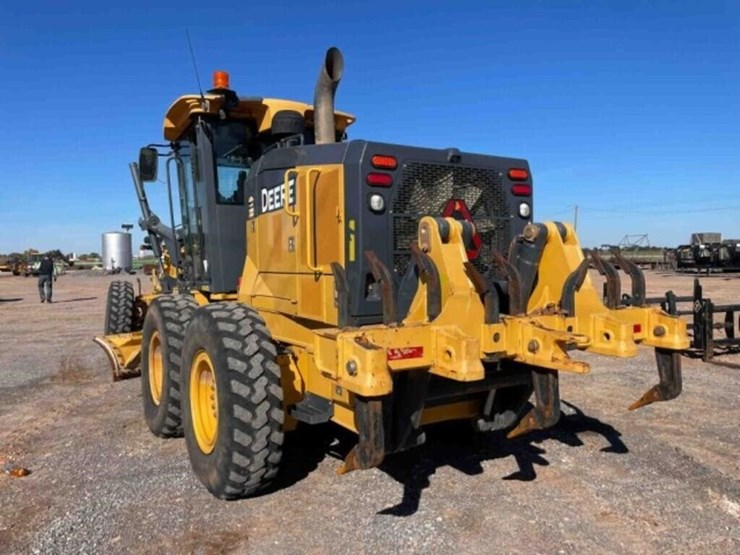 2018-deere-672g-image-15