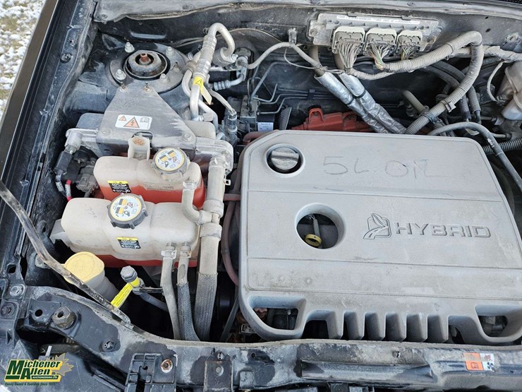 2012-ford-escape-hybrid-image-18