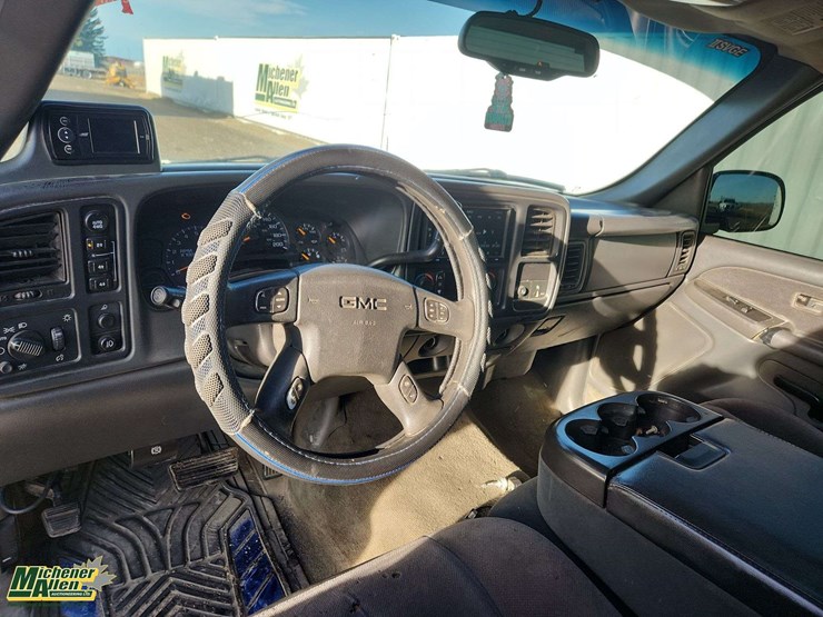 2003-gmc-sierra-1500-image-15