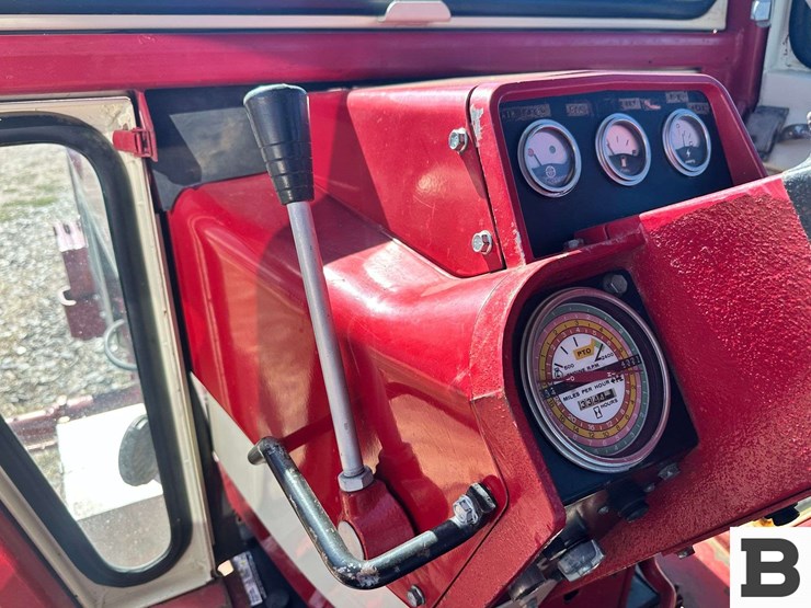 1972-international-1066-image-95