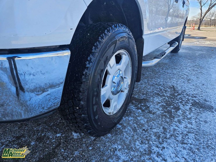 2013-ford-f150-image-13