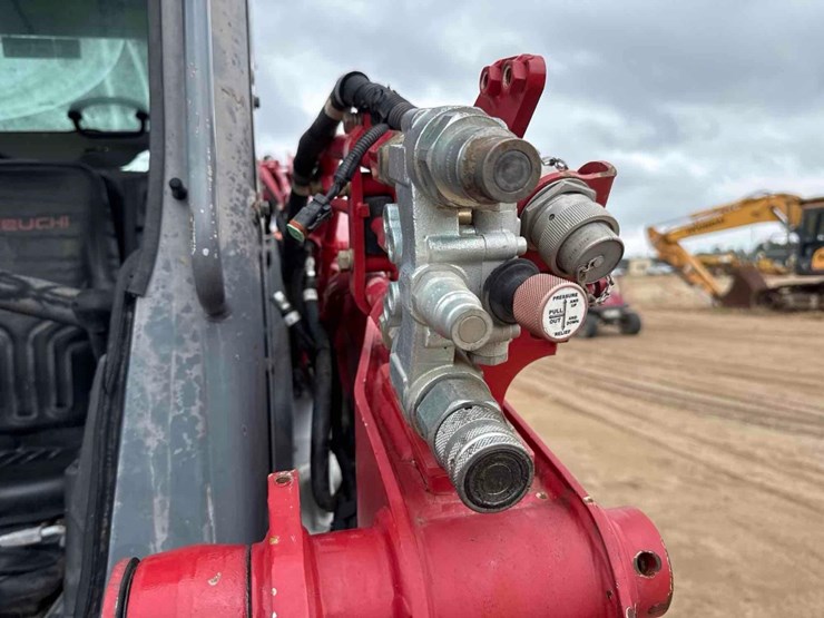 2018-takeuchi-tl12v2-image-19