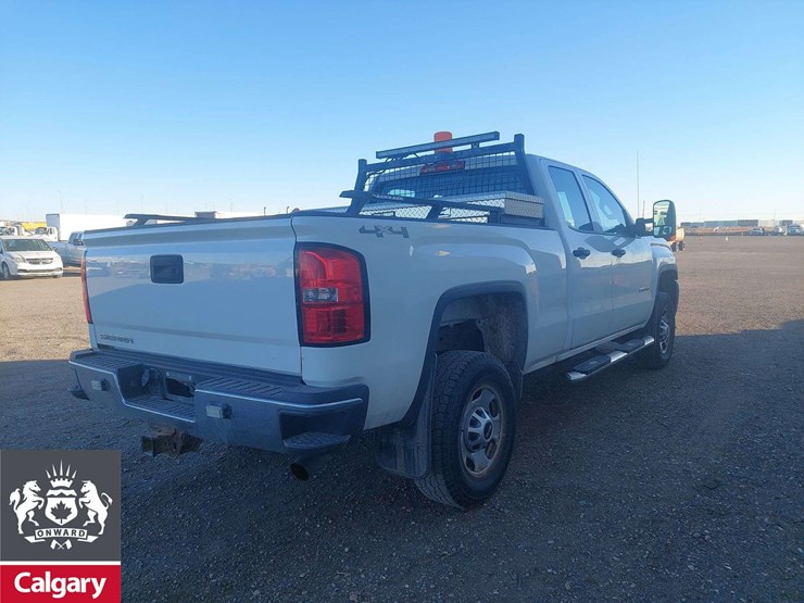 2015-gmc-sierra-2500hd-image-5