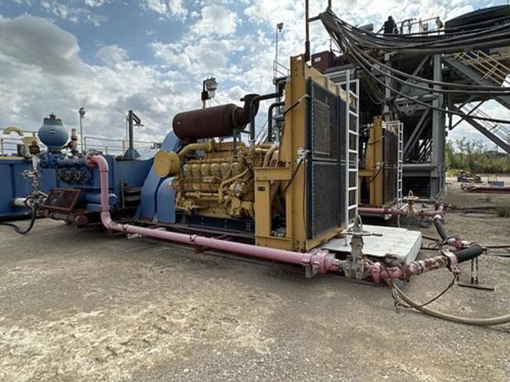 2011-caterpillar-3512-image-6