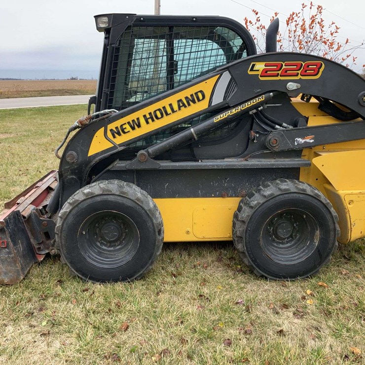 2018 NEW HOLLAND L228