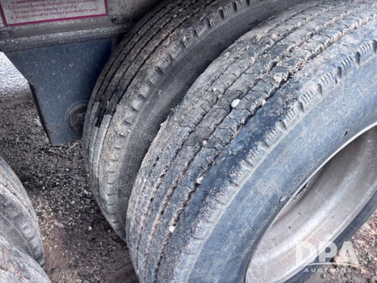 2006-travis-end-dump-image-31