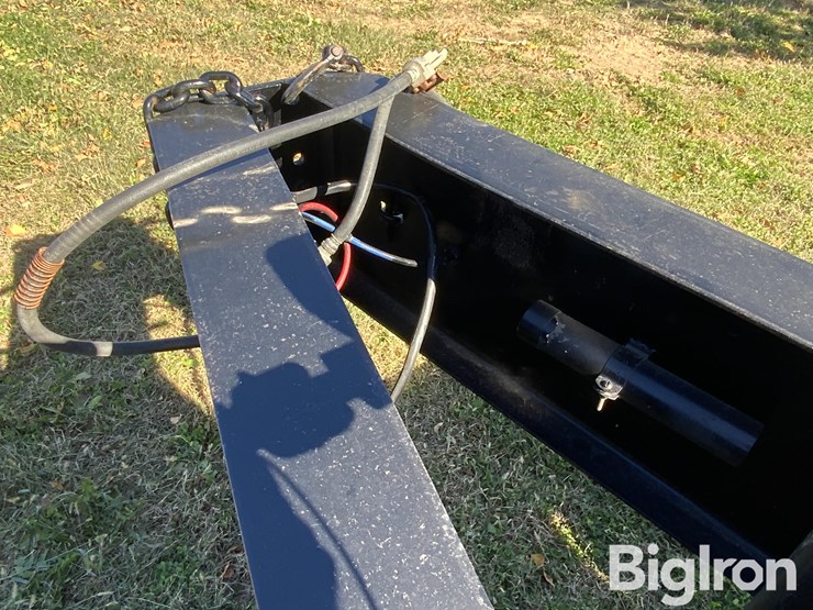 2001-towmaster-t-40-image-14