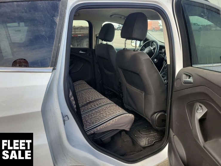 2016-ford-escape-image-19