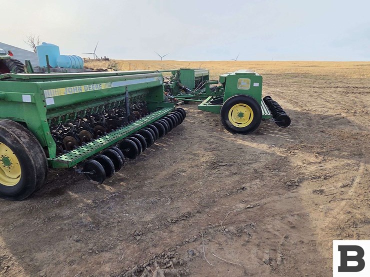 john-deere-450-image-2