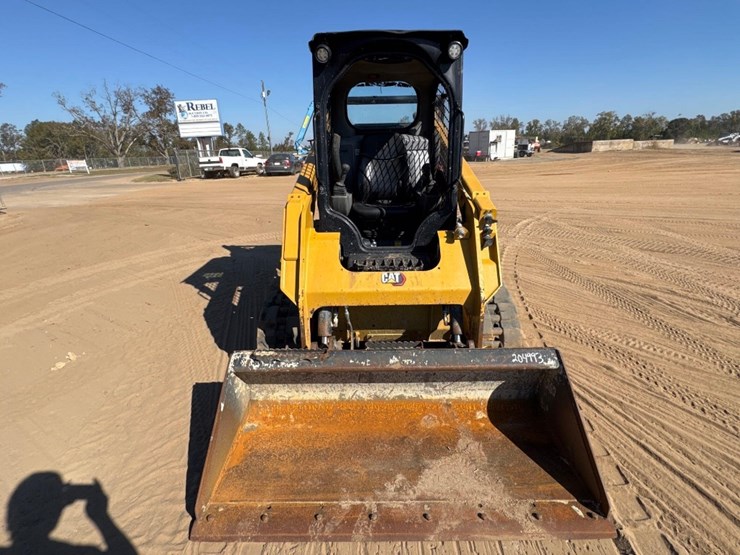 2023-caterpillar-259d3-image-6