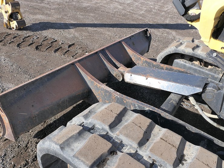 2017-yanmar-sv100-2a-image-15