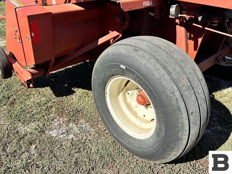 hesston-4655-image-17