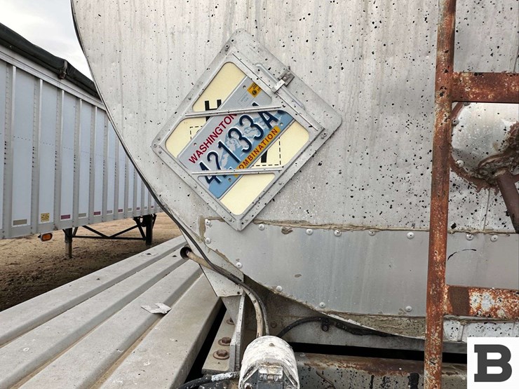 1979-western-aluminum-insulated-tanker-trailer---kennewick,-wa-image-17