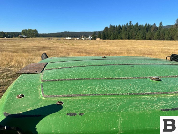 1993-john-deere-7600-image-77