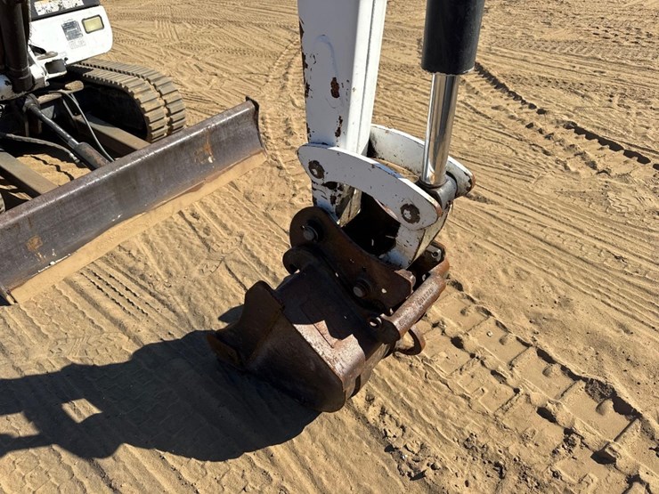 2004-bobcat-331g-image-22