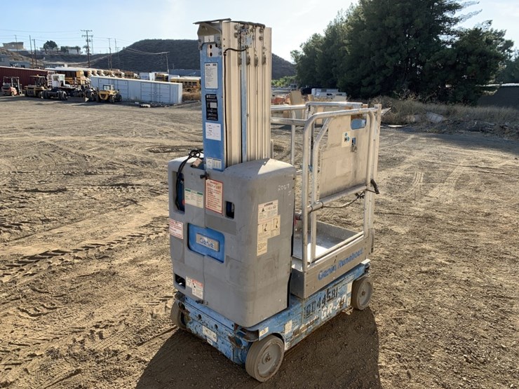 2010-genie-gr20-image-3