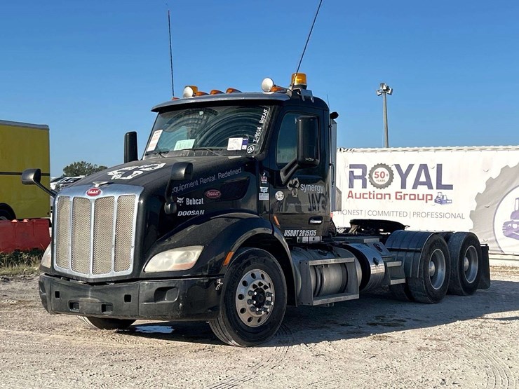 2016-peterbilt-579-image-1