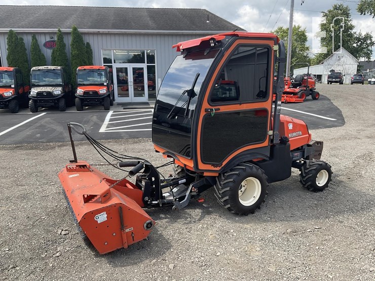 2007-kubota-f3680-image-1