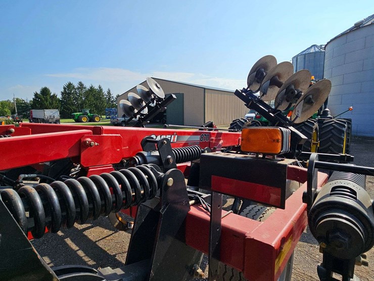 case-870-disk-chisel-plow-image-21