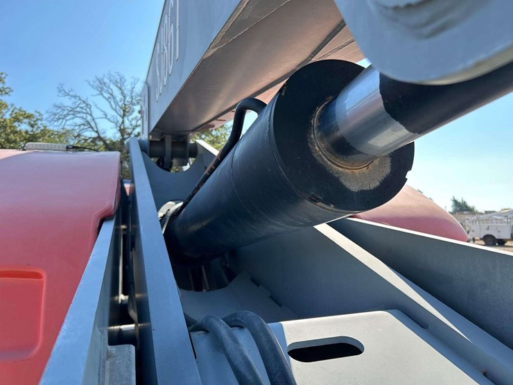 2015-skyjack-sj86t-image-19