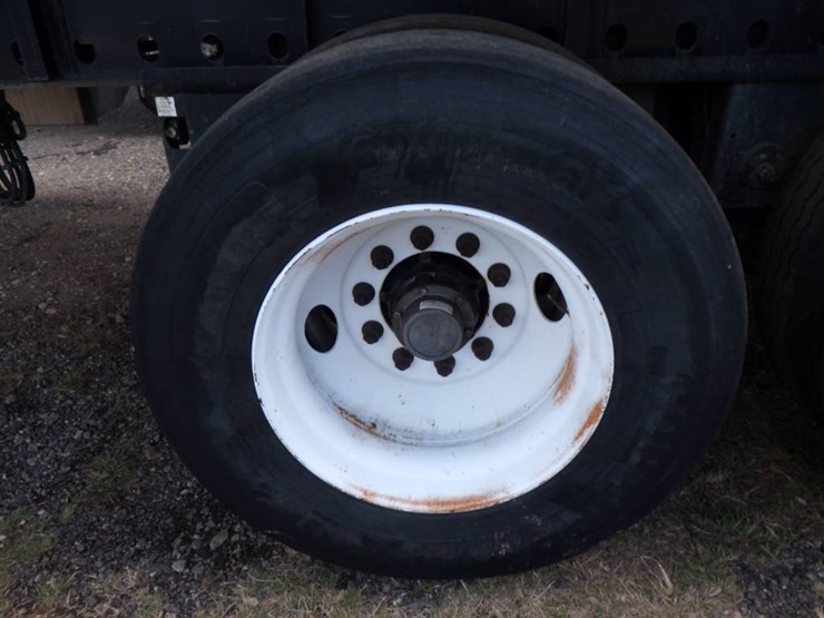 2015-utility-flatbed-image-15