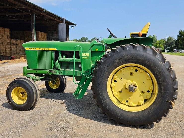 john-deere-4020-image-8