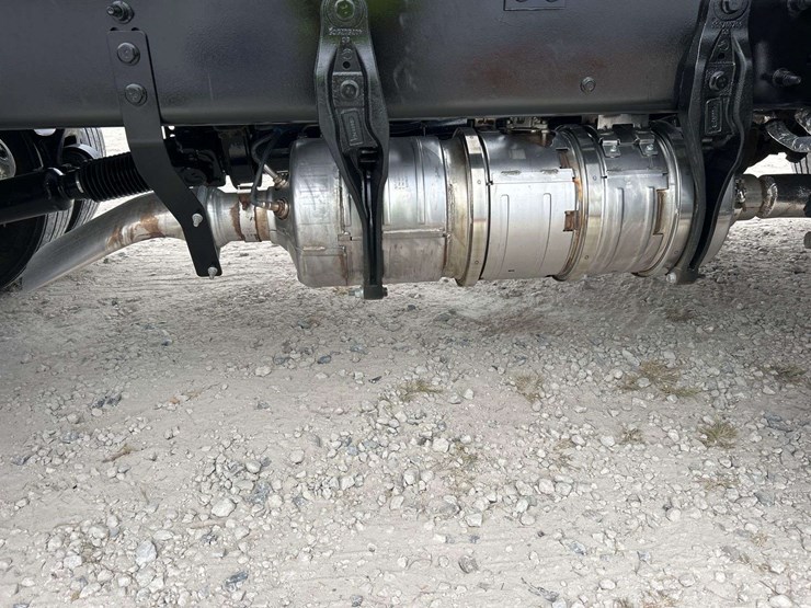 2021-international-mv607-image-33