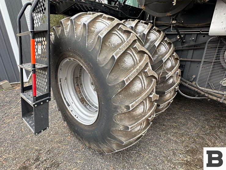 2008-gleaner-r75-image-22