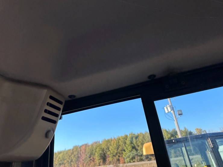 #32837-•-komatsu-39px-crawler-dozer-km10d130kka096648-image-68