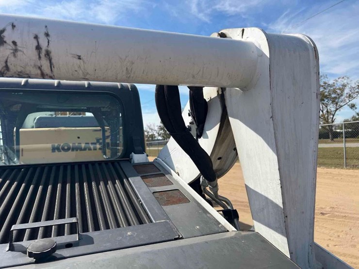 2017-bobcat-s770-image-19