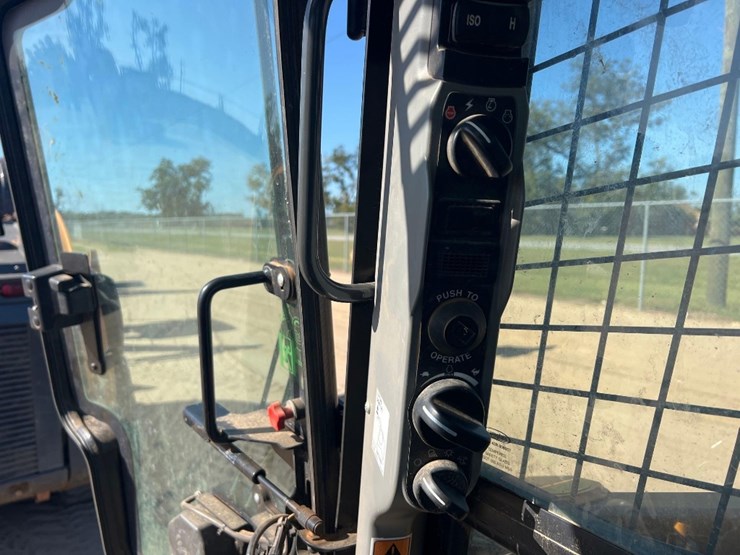 case-tv370b-image-29