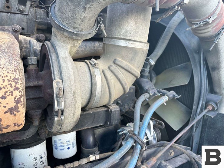 1999-kenworth-t800-image-16