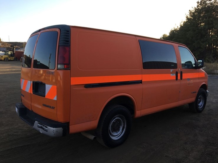 1999-chevrolet-express-3500-image-3