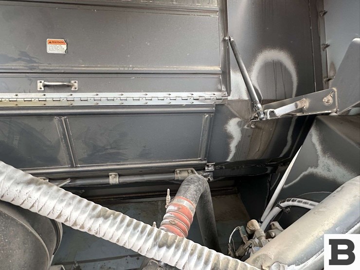 2008-gleaner-r75-image-61