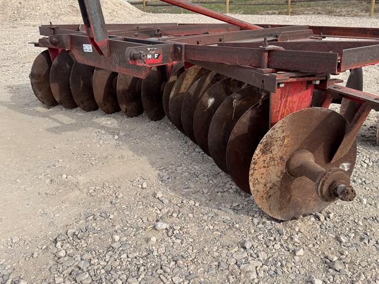 massey-ferguson-3-image-10